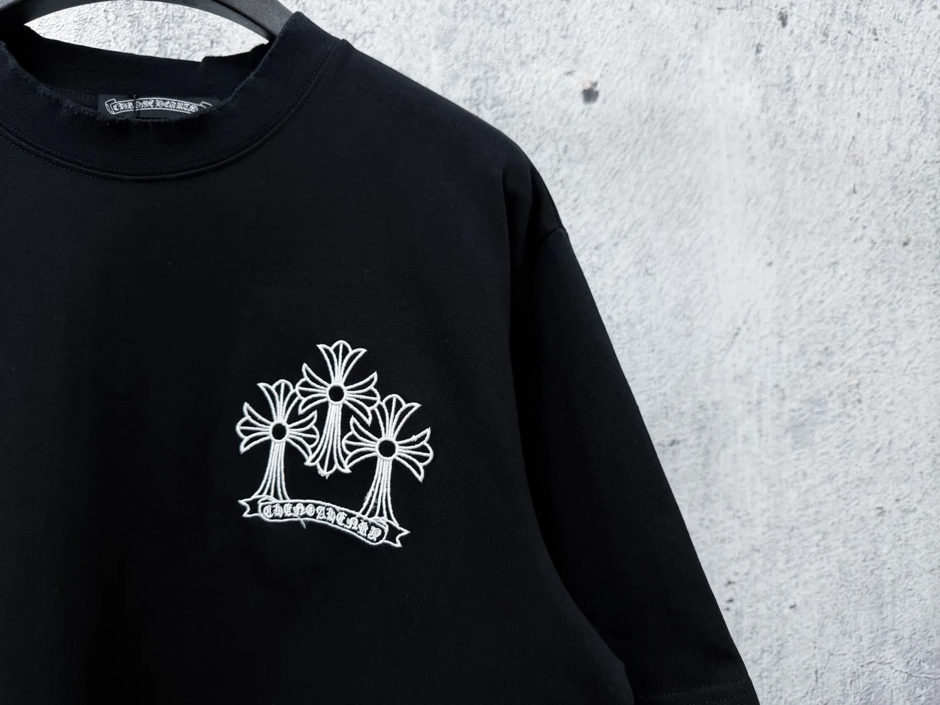 Quality 【Come Hearts 】 26ss ， ， 。 ， CH ， 。 ， ， Same Style Size：S—XL ：Black White